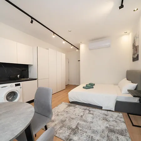 Luxury In The Heart Of לימסול