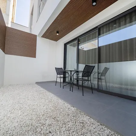 Luxury In The Heart Of * לימסול