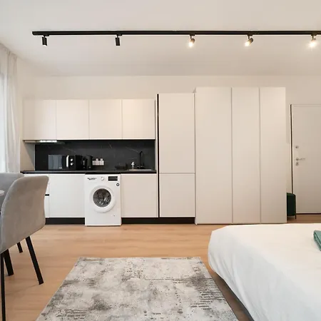 Luxury In The Heart Of 아파트 *