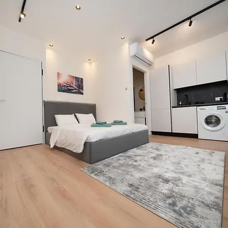 아파트 Luxury In The Heart Of 레메소스