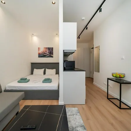 Luxury In The Heart Of 아파트 *