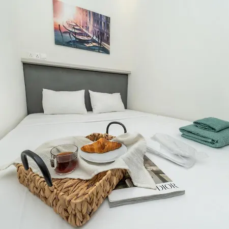 Luxury In The Heart Of 아파트 *