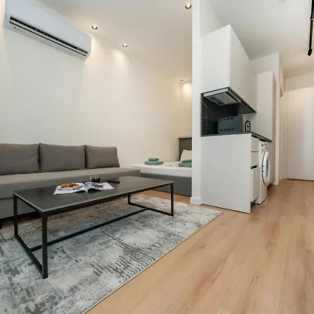 Luxury In The Heart Of 레메소스