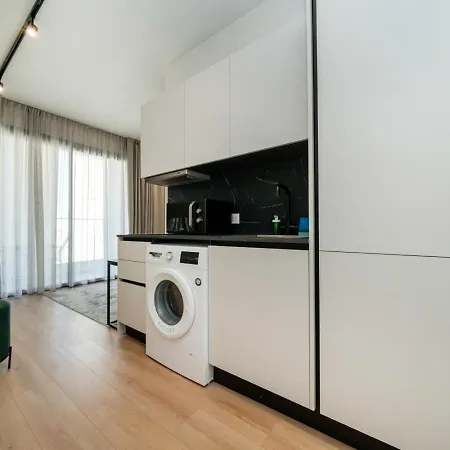 아파트 Luxury In The Heart Of 레메소스