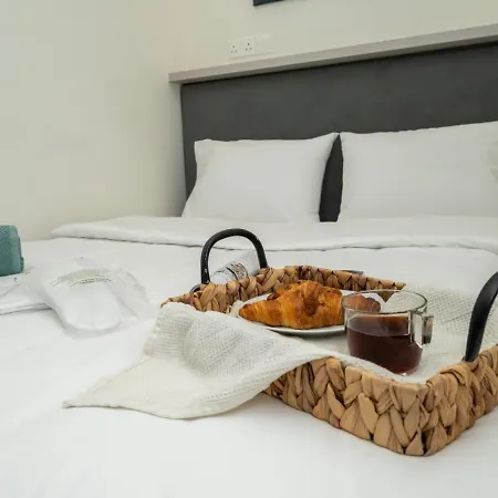 아파트 Luxury In The Heart Of 레메소스