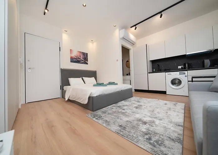 Lägenhet Luxury In The Heart Of Limassol